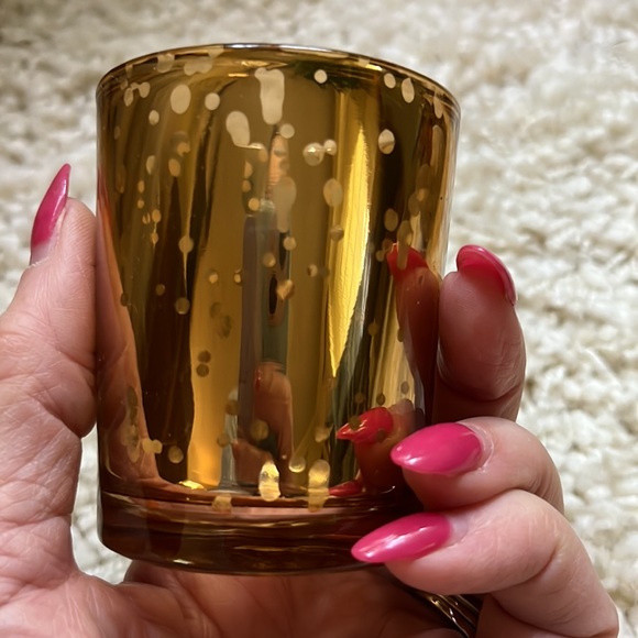 2 Gold Candle Holders - Picture 3 of 9